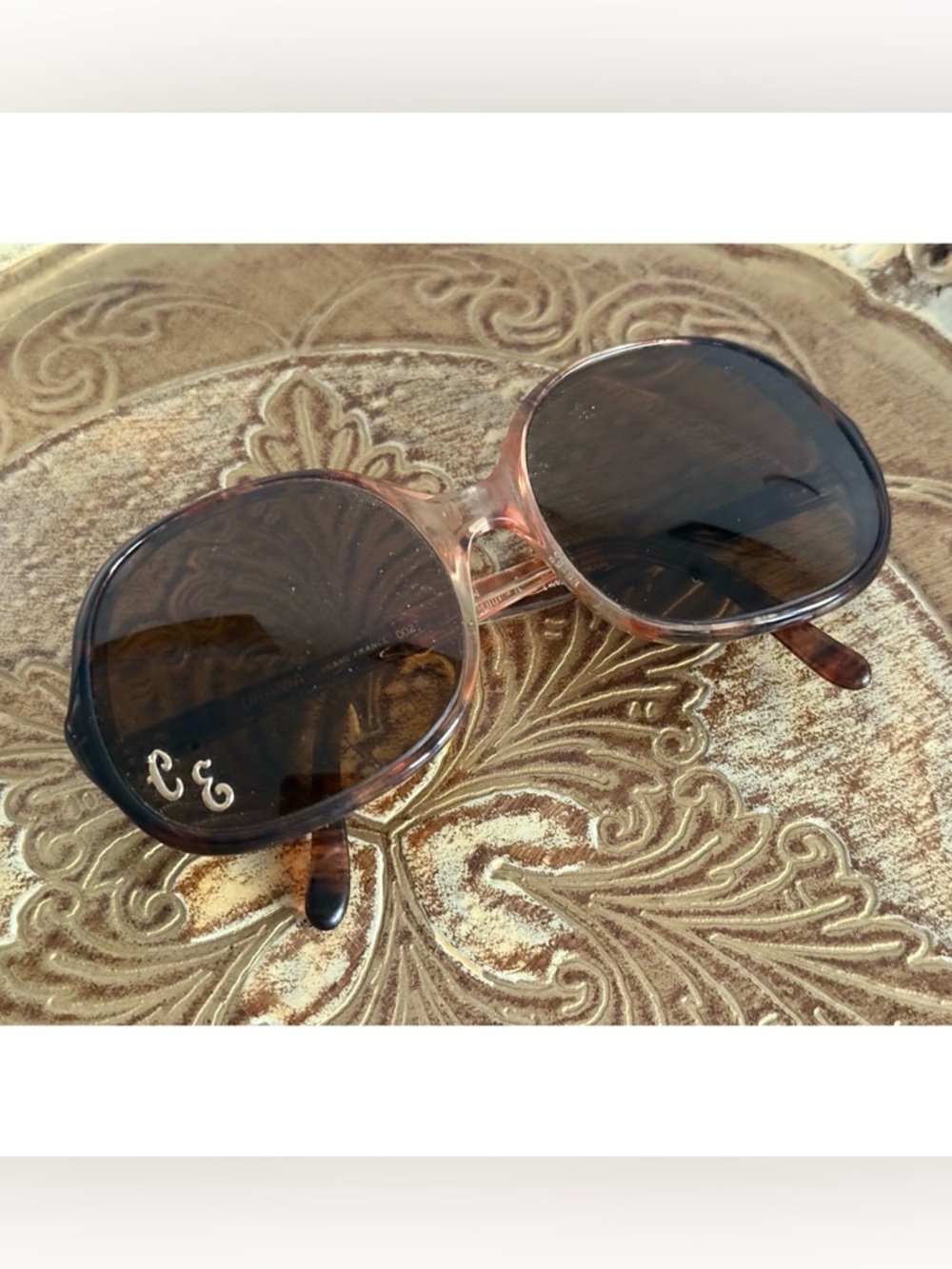 Diane Von Furstenberg Women’s Sun Glasses Eye Frames Used Good Condition